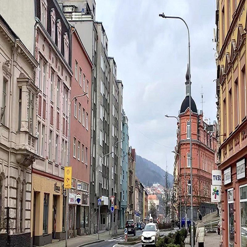 Ghid pentru cel mai bun ghid pentru iluminarea depozitului: Opțiuni LED High Bay, Linear și Smart
